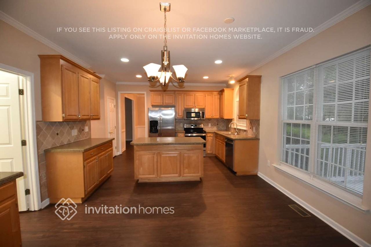 12515 Ivey Creek Dr - Photo 5 of 21