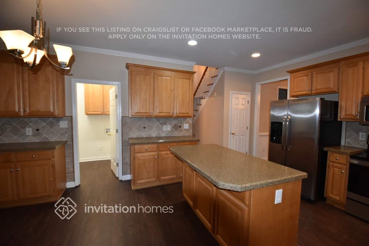 12515 Ivey Creek Dr - Photo 6 of 21