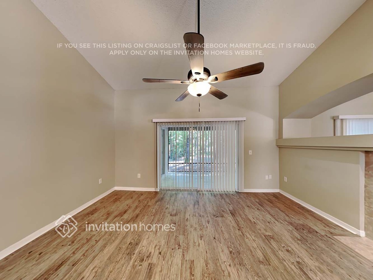 1402 Whispering Woods Way - Photo 5 of 19