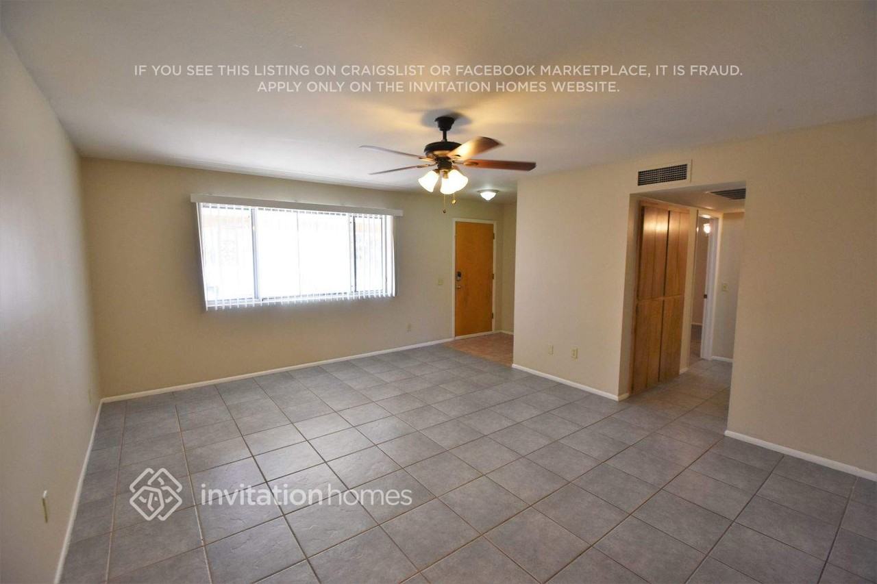 12801 N 112th Ave - Photo 2 of 14