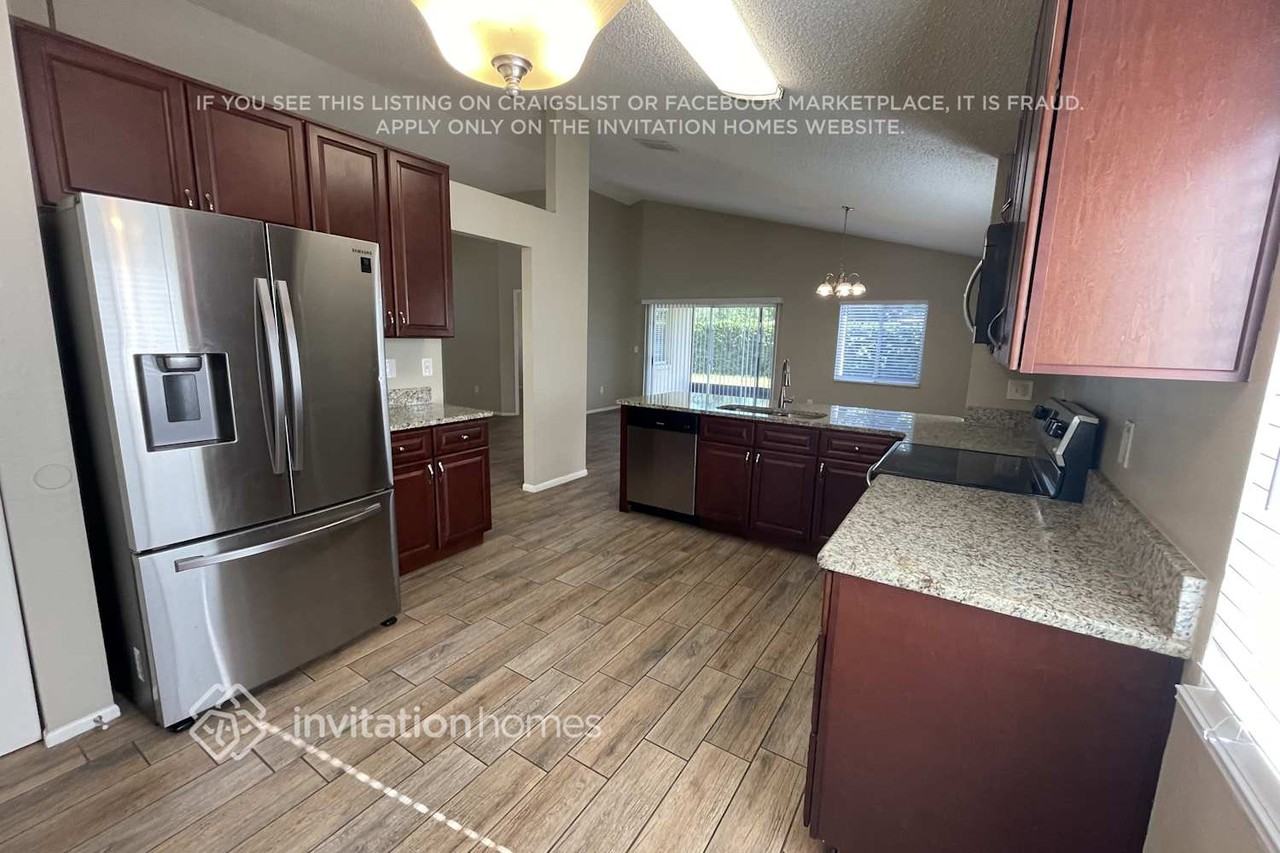 1517 Chepacket St - Photo 4 of 13