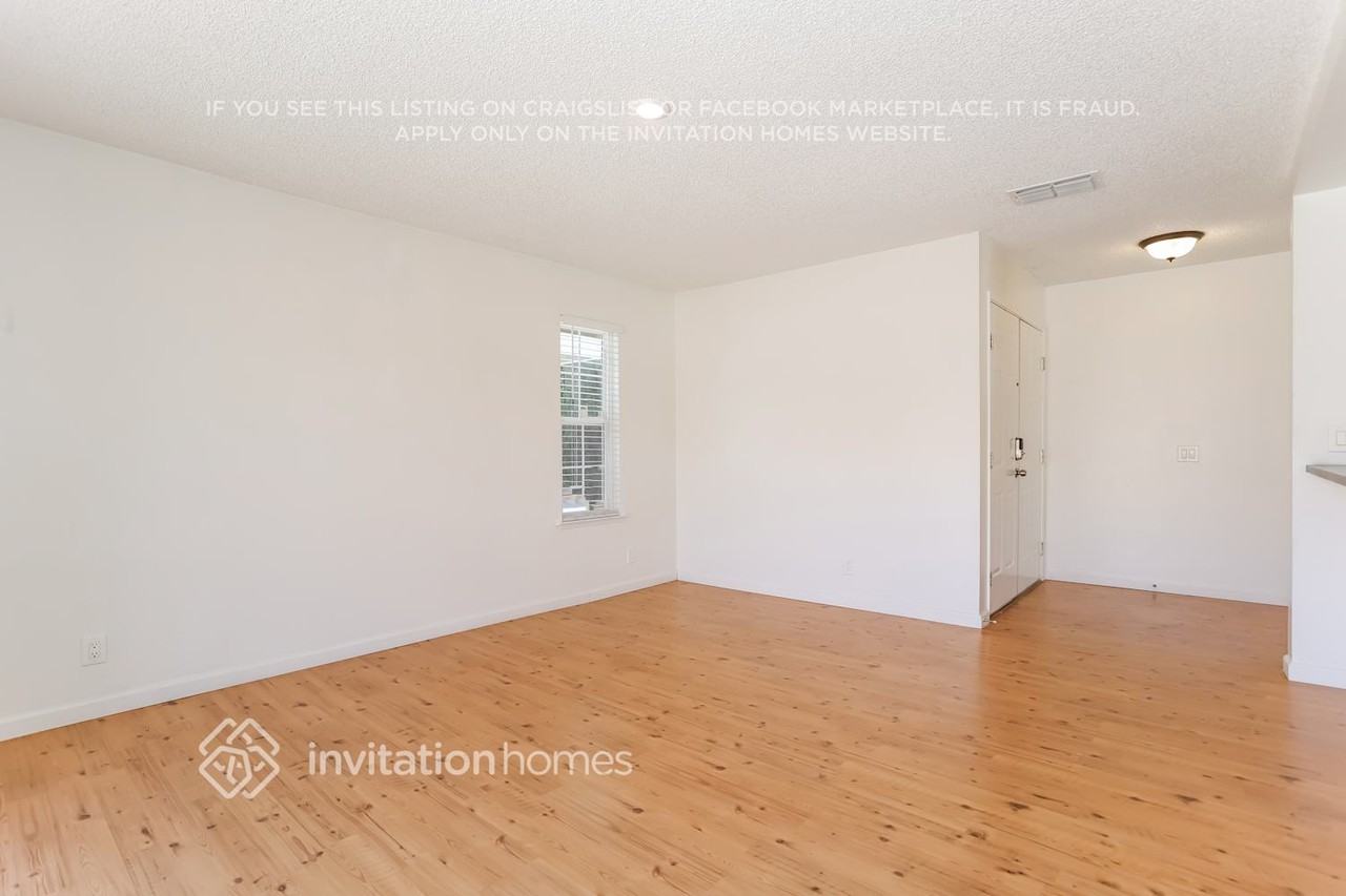 5608 Coronado Way - Photo 3 of 17