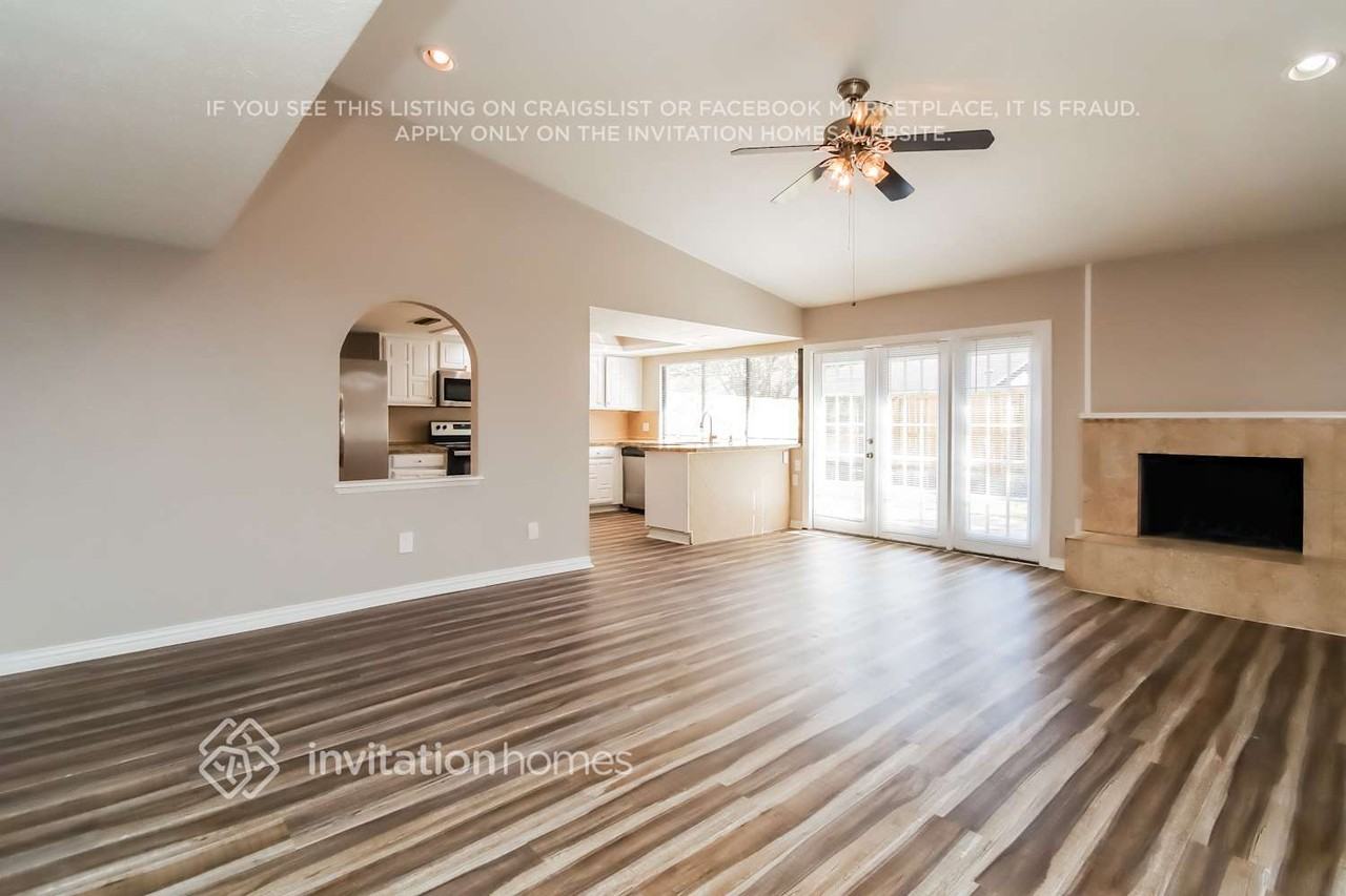 16835 Grampin Dr - Photo 3 of 16