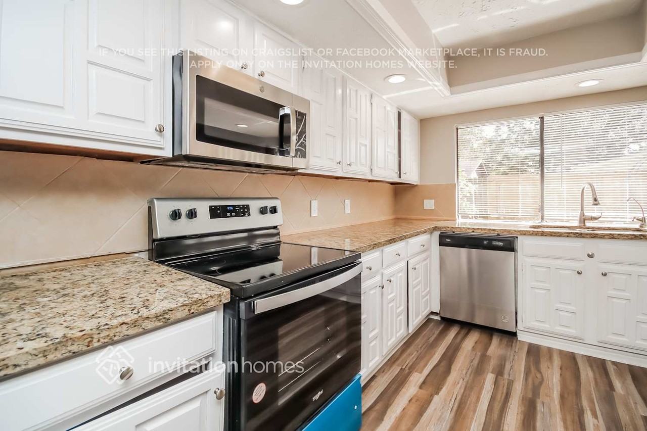 16835 Grampin Dr - Photo 5 of 16