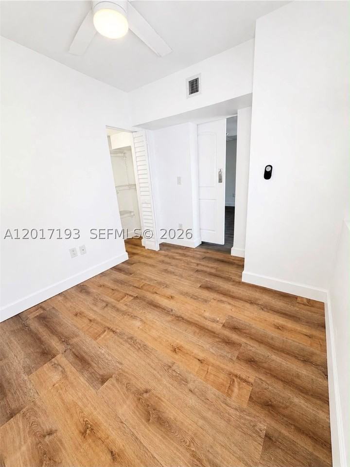 235 Sw 64th Ave #2B - Photo 5 of 6