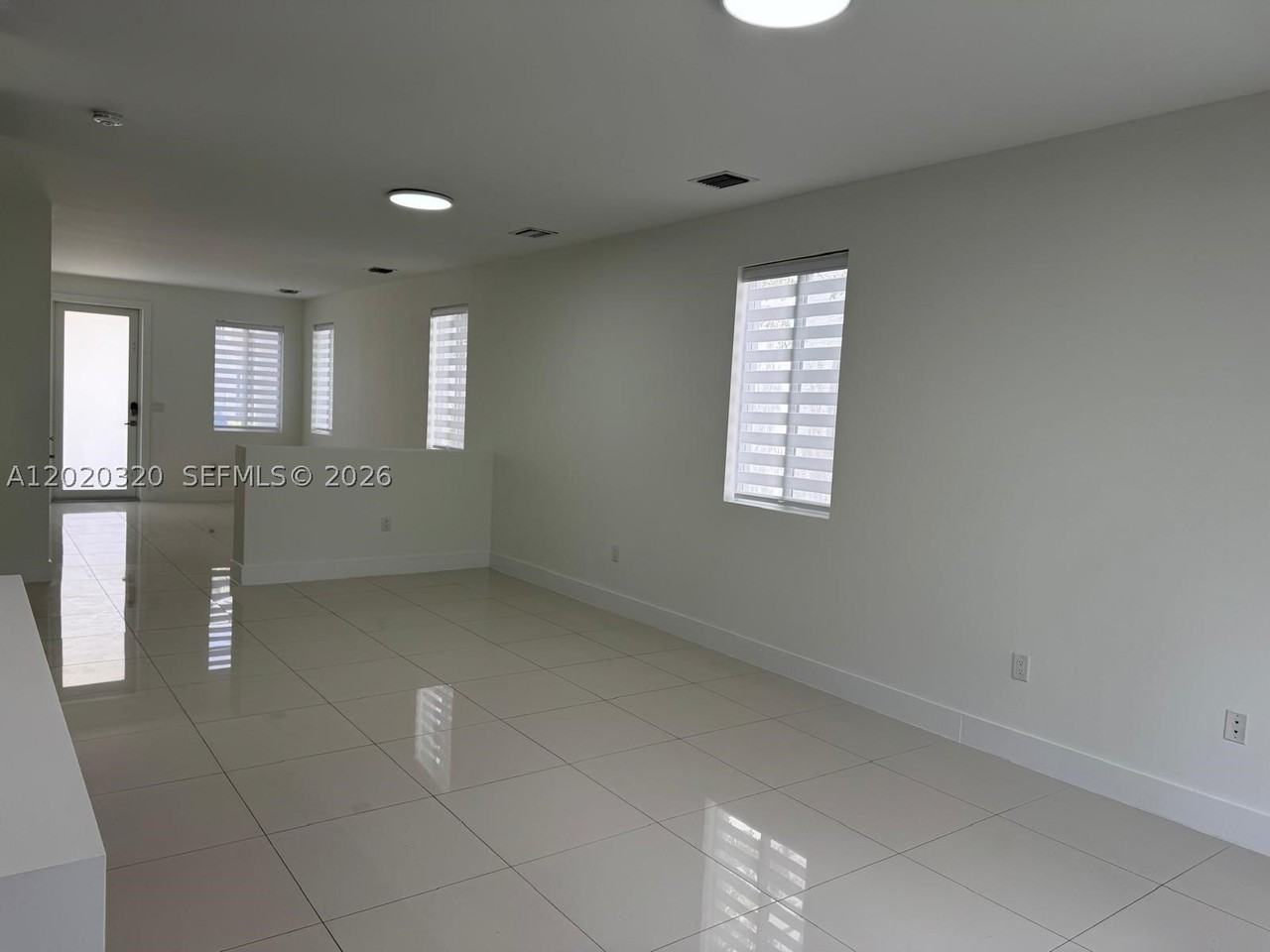 10265 Nw 72nd Ter - Photo 7 of 50