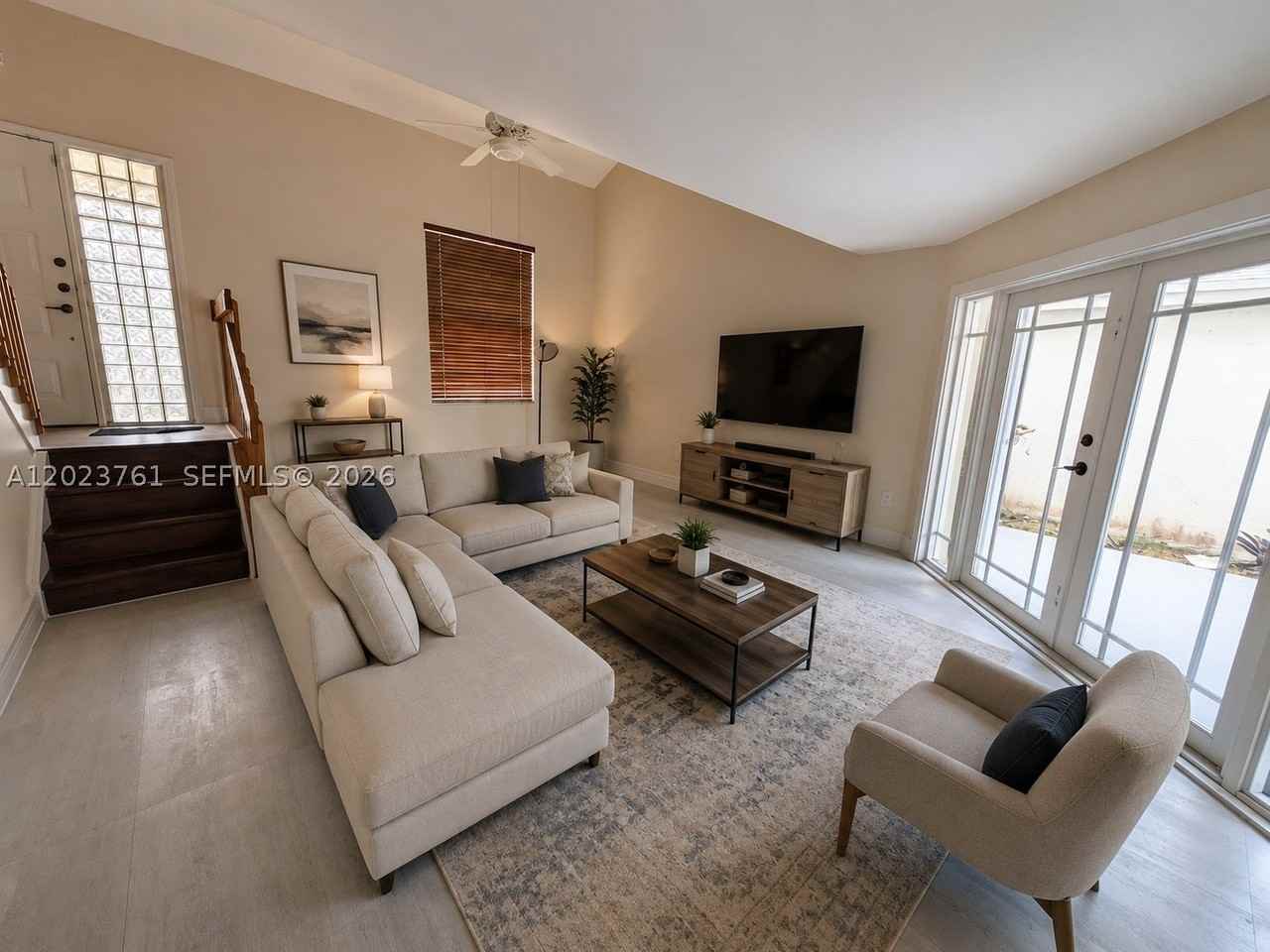 11740 Sw 102nd St - Photo 2 of 14
