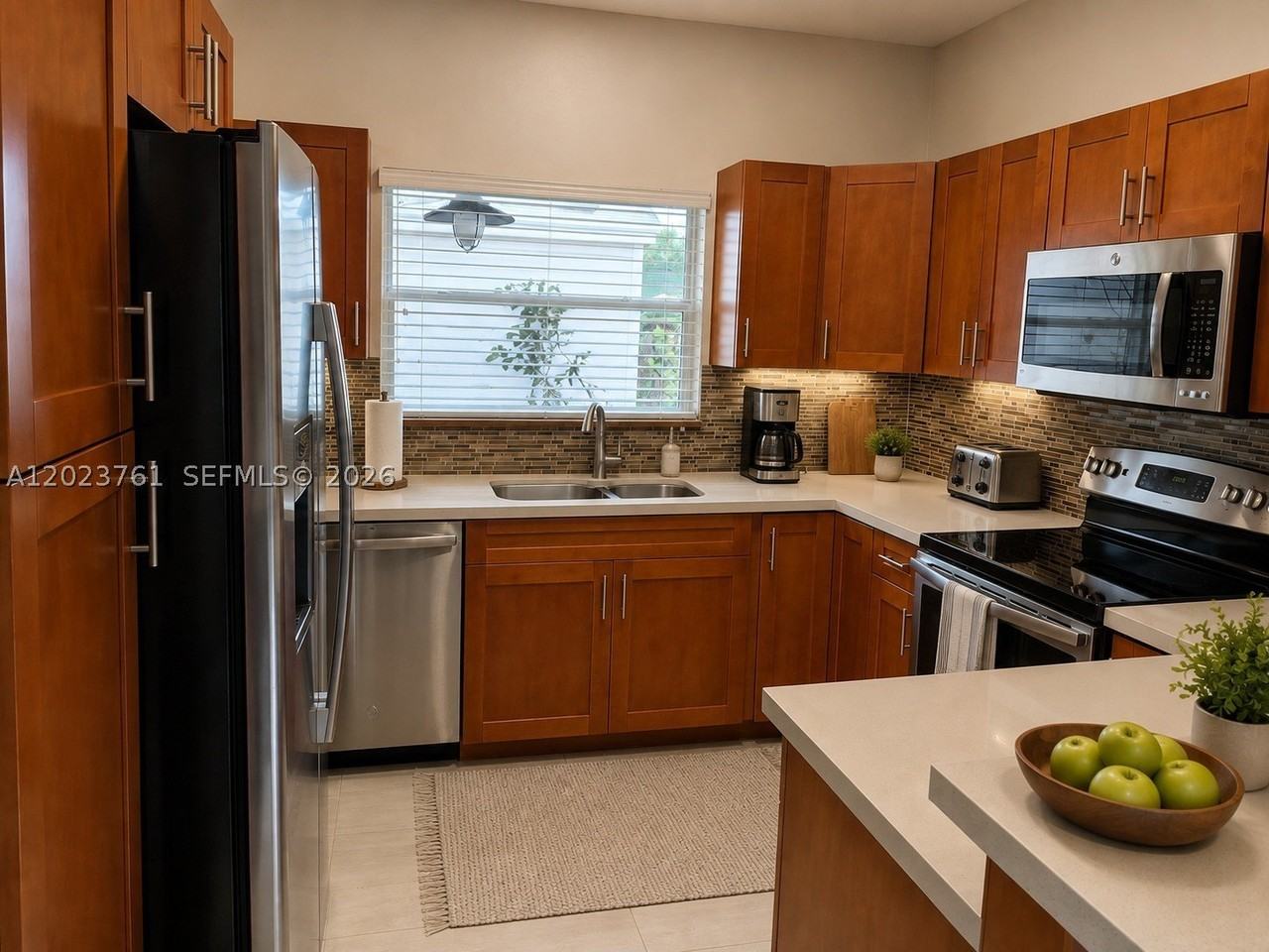 11740 Sw 102nd St - Photo 3 of 14