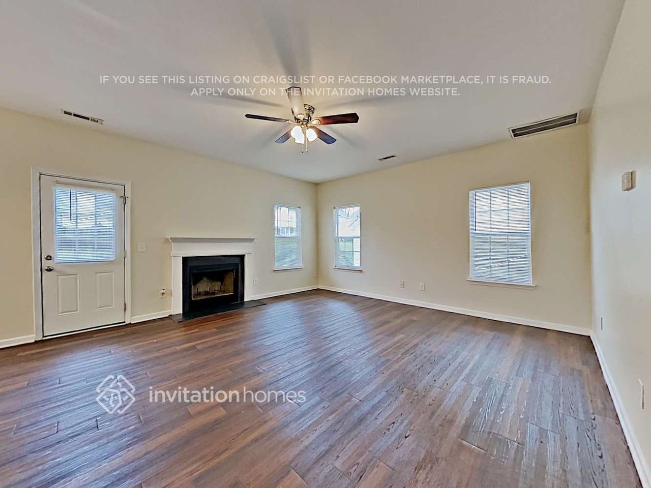 1919 Darbywine Dr - Photo 4 of 13