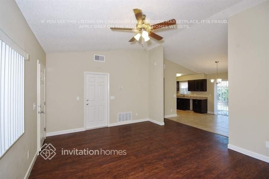 7823 Bitternut Ct - Photo 4 of 19