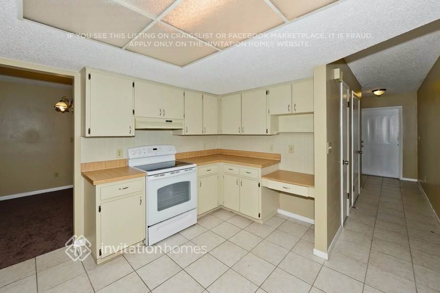 407 Oriole Cir - Photo 5 of 15