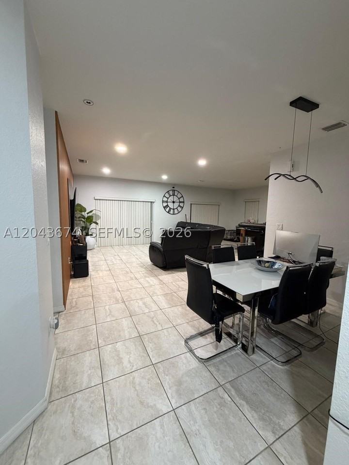 25787 Sw 127th Pl #25787 - Photo 4 of 16