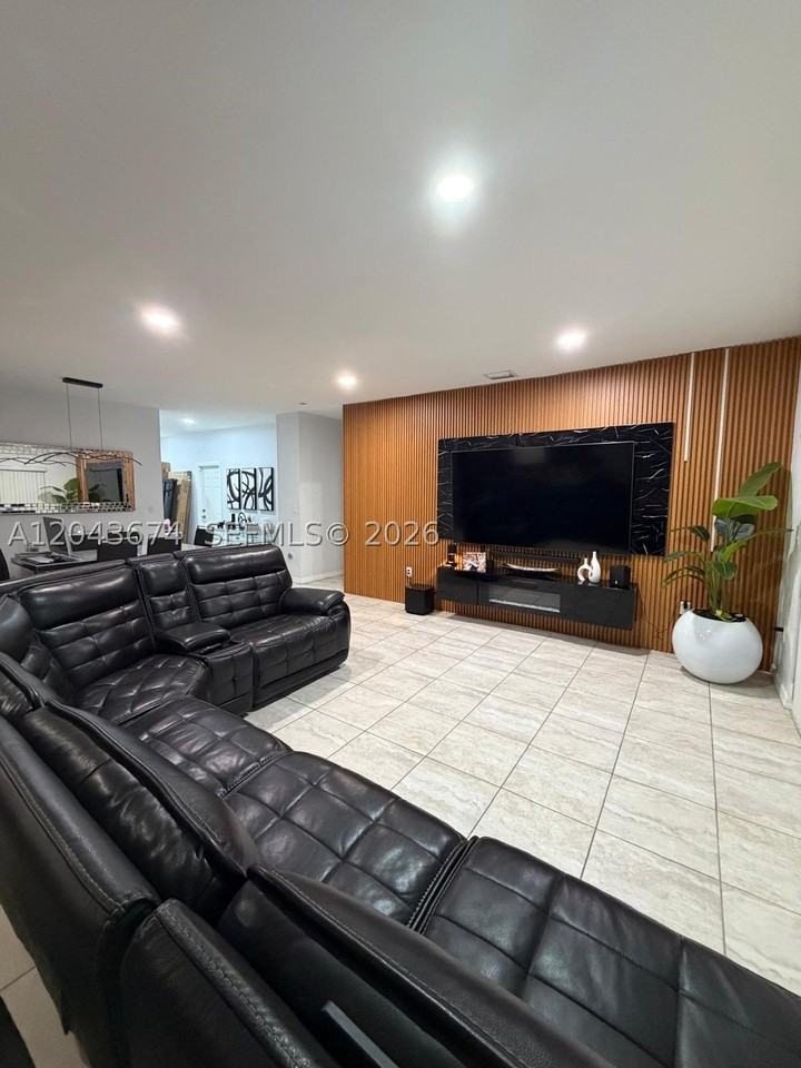25787 Sw 127th Pl #25787 - Photo 5 of 16
