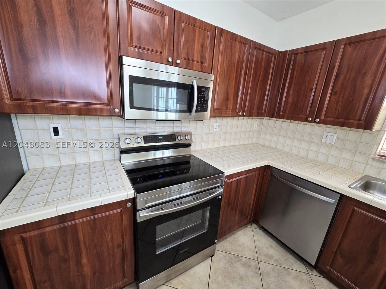14758 Sw 9th Ln - Photo 6 of 50