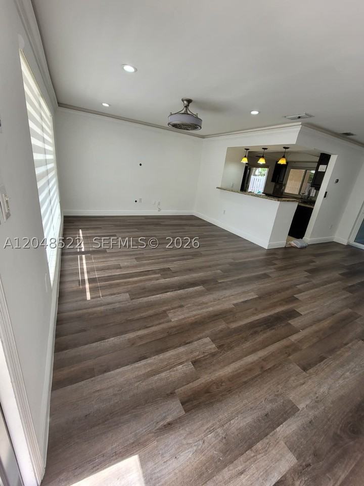 8461 Nw 27th Pl - Photo 2 of 20