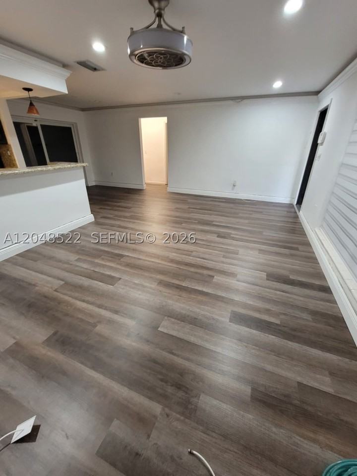 8461 Nw 27th Pl - Photo 3 of 20