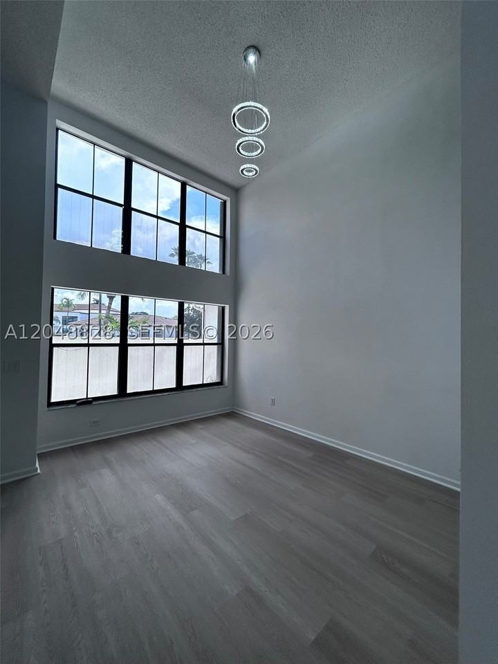 786 Sw 158th Way - Photo 6 of 34