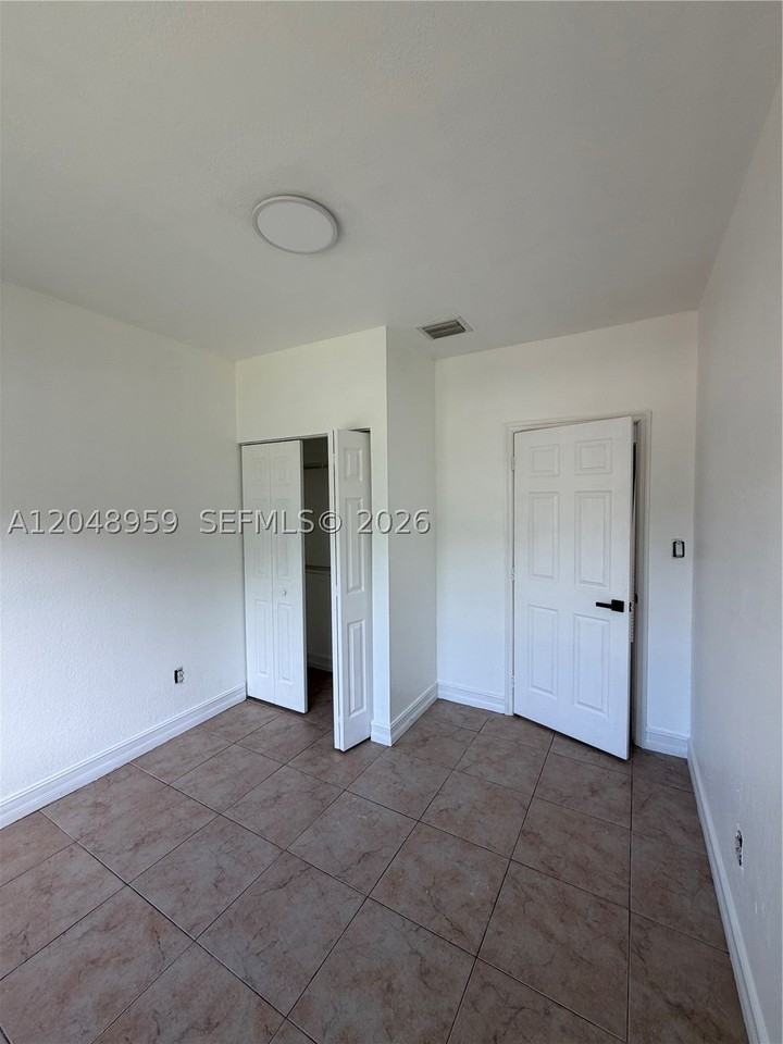 22725 Sw 125th Ave #A - Photo 2 of 13