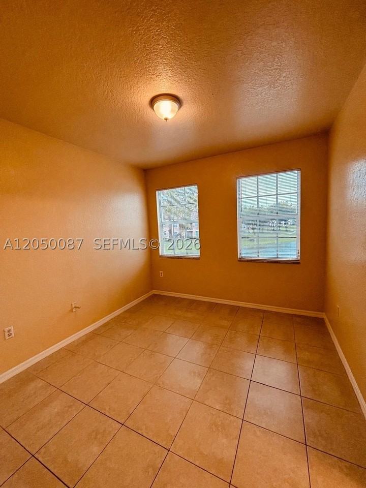2403 Belmont Ln #2403 - Photo 5 of 30