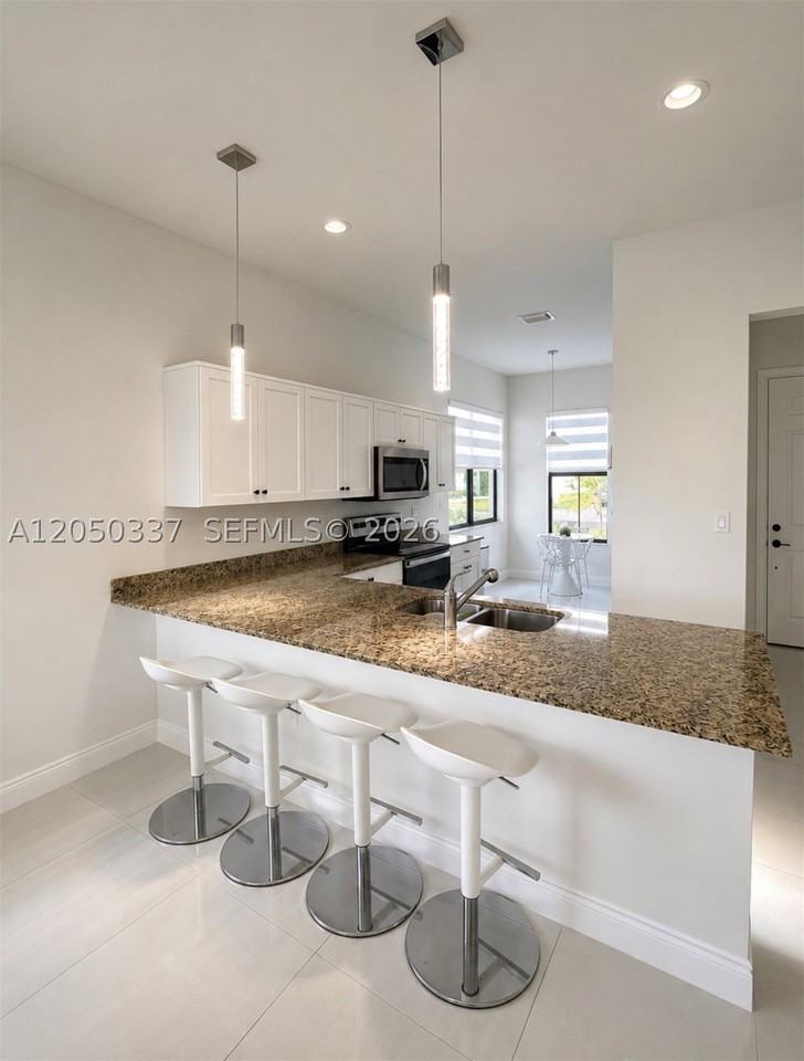 5487 Cassidy Ln - Photo 4 of 35