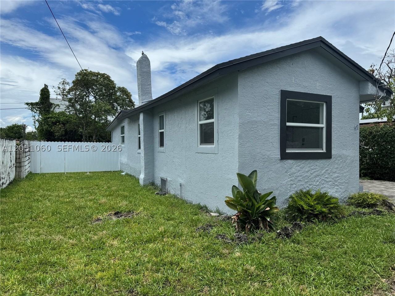 61 Nw 53rd St - Photo 2 of 20
