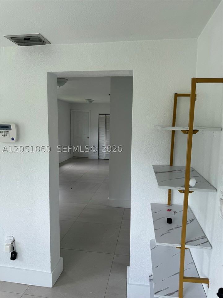 61 Nw 53rd St - Photo 6 of 20
