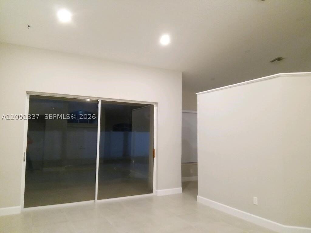 9367 Lake Serena Dr - Photo 7 of 14