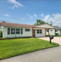 2710 Nw 52nd Pl - Photo 1 of 1