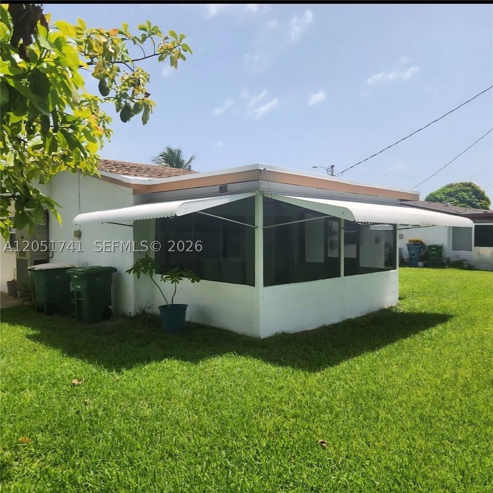 2710 Nw 52nd Pl - Photo 3 of 22