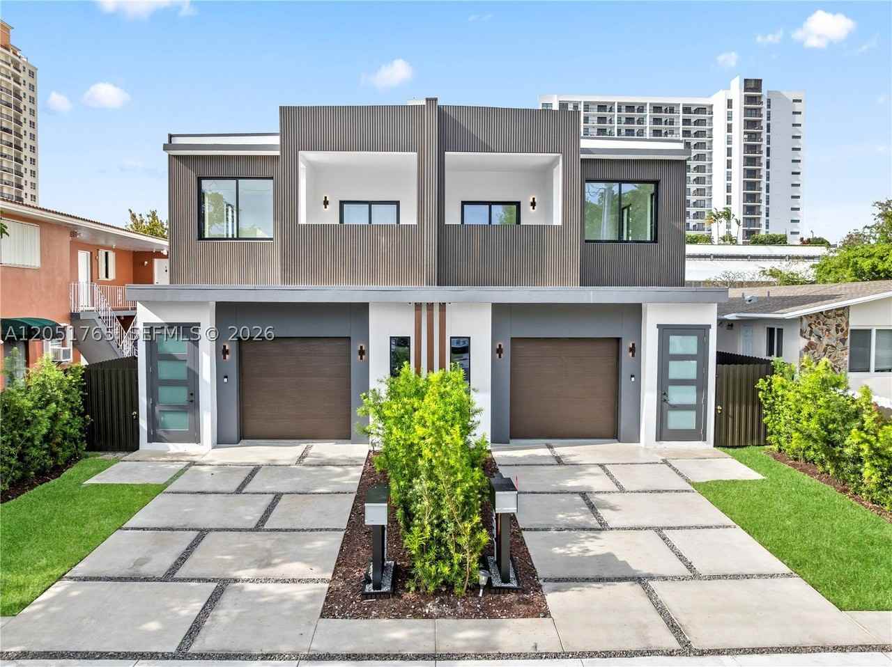 3189 Sw 23rd St #LEFT - Photo 2 of 41