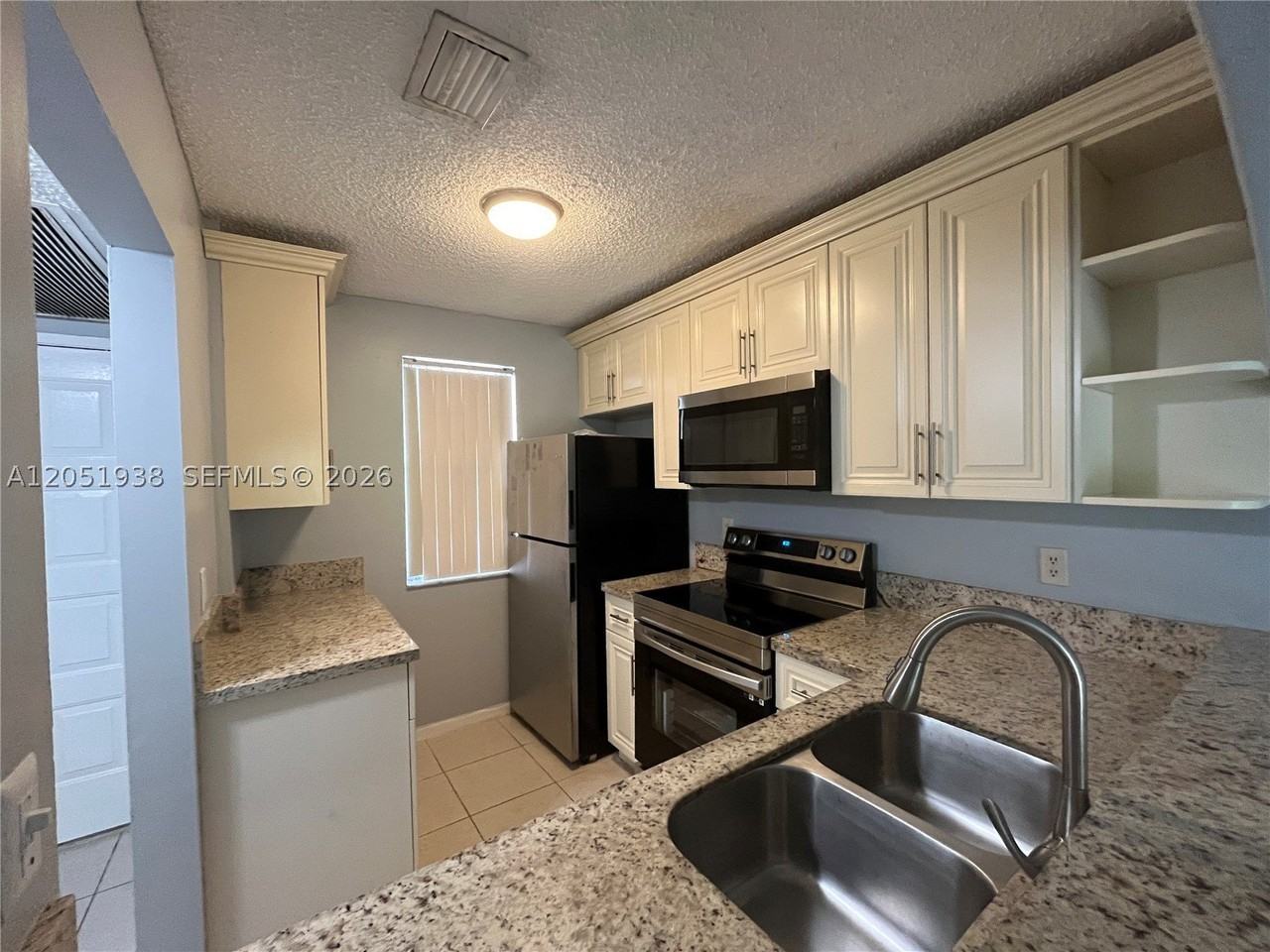 2740 Forest Hills Blvd #202 - Photo 3 of 25