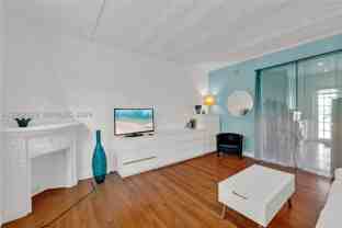 439 15th St #2 - Photo 1 of 1