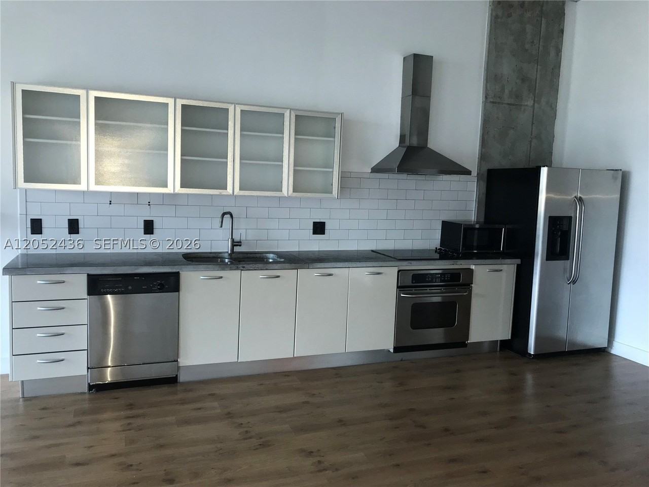 1749 Ne Miami Ct #413 - Photo 2 of 14