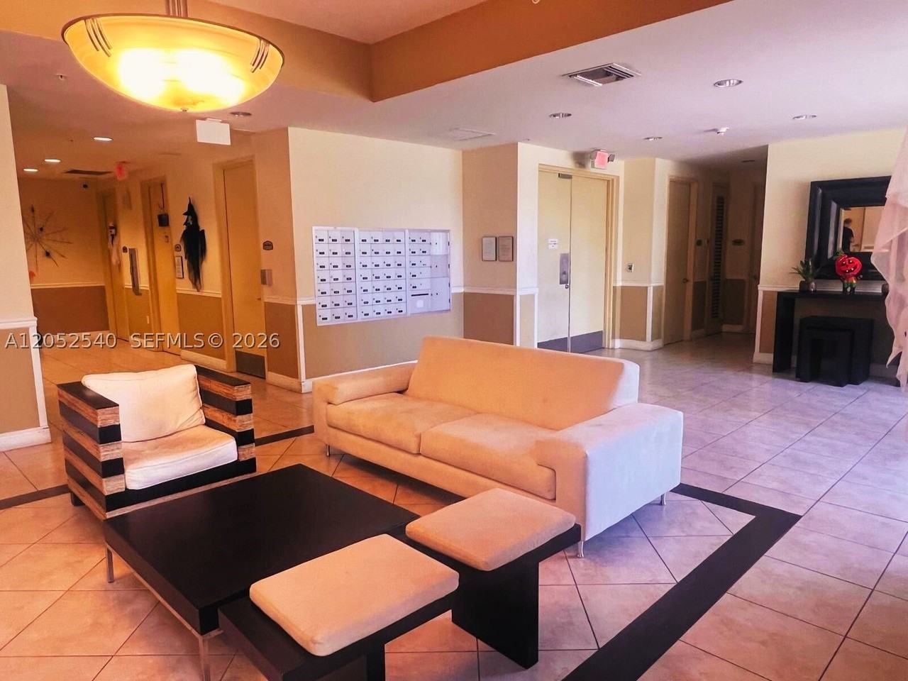 2425 Sw 27th Ave #1004 - Photo 6 of 26