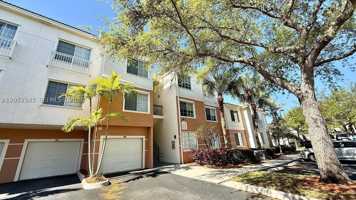 featured image of 1206 Myrtlewood Cir E #1206