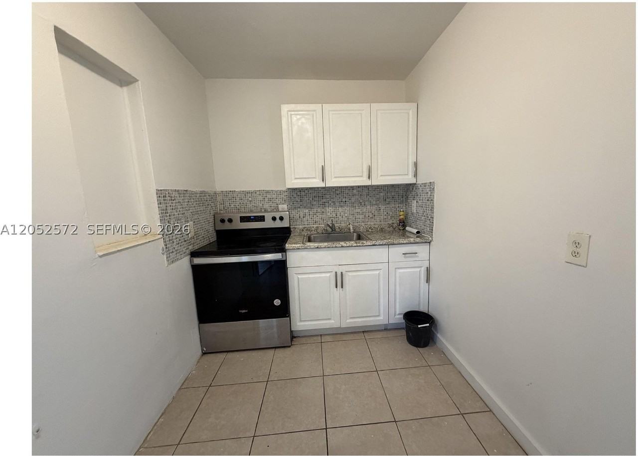 2534 Nw 80th St #2534 - Photo 7 of 11