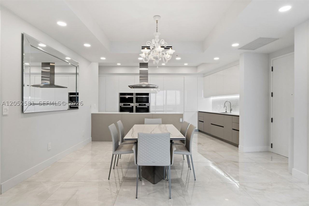 18201 Collins Ave #4606 - Photo 2 of 46