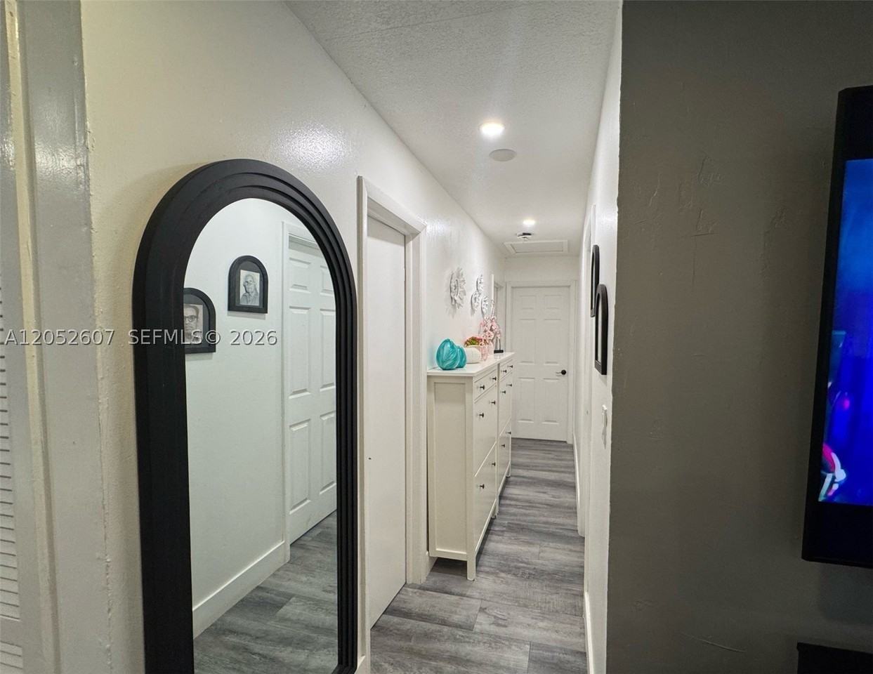 10660 Sw 164th St - Photo 7 of 23
