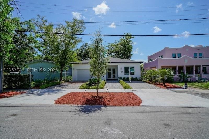 112 Nw 24th Ct - Photo 2 of 24