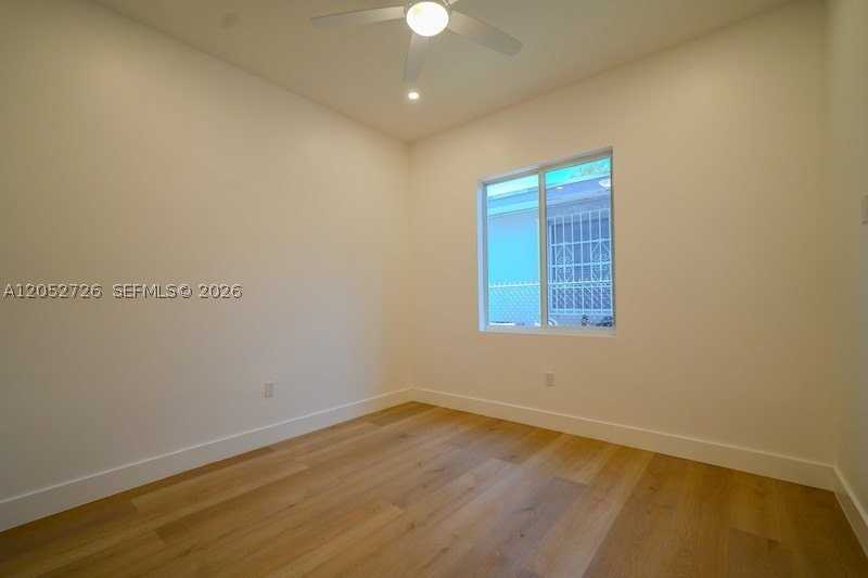 112 Nw 24th Ct - Photo 7 of 24