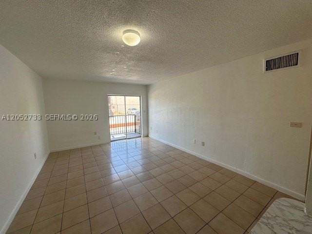 1015 Nw 45th Ave #102 - Photo 6 of 13