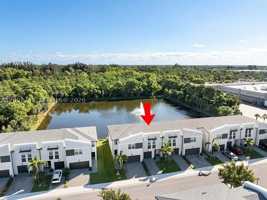featured image of 3939 Se Mentmore Ln #3939