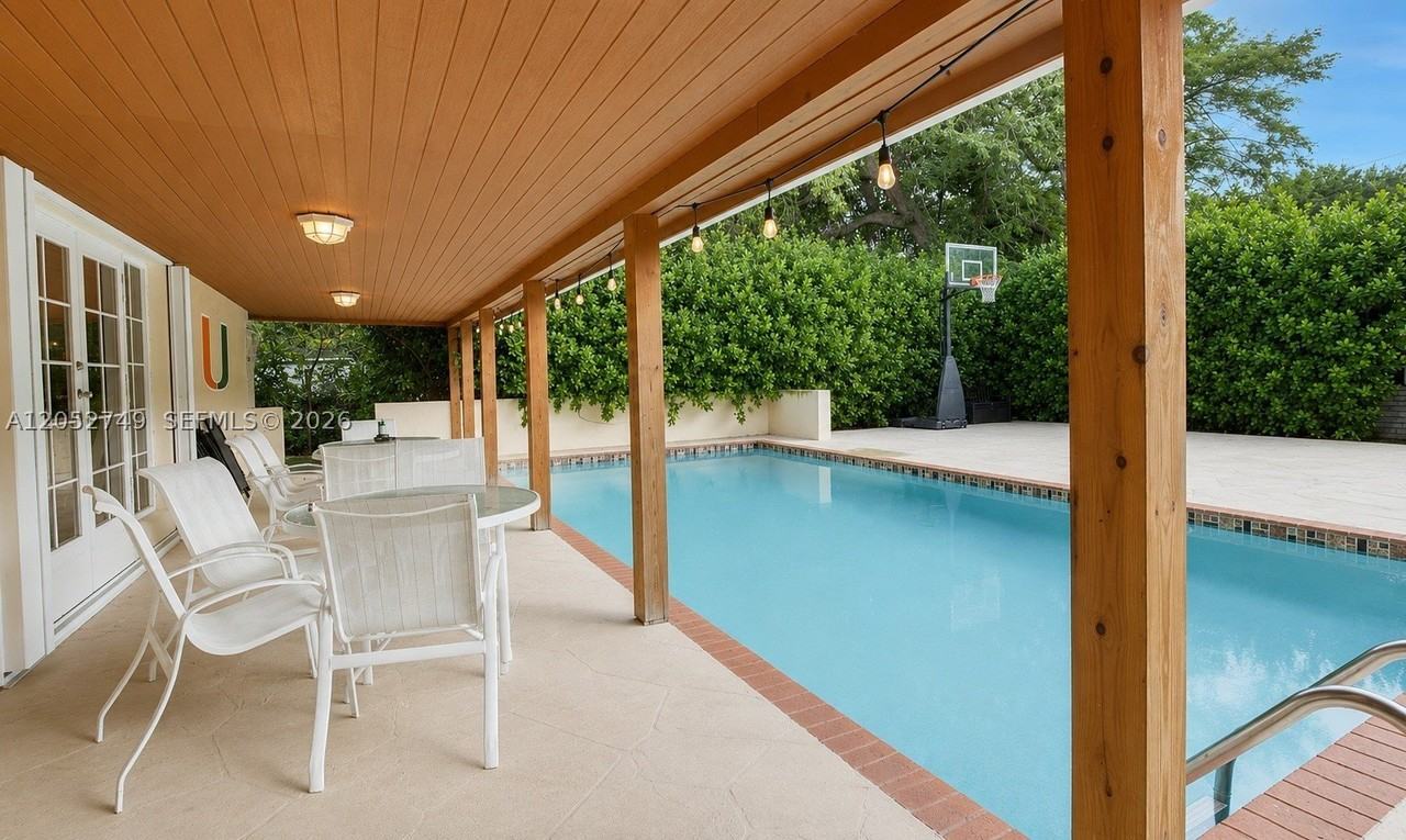 6790 Sw 54th St - Photo 2 of 18