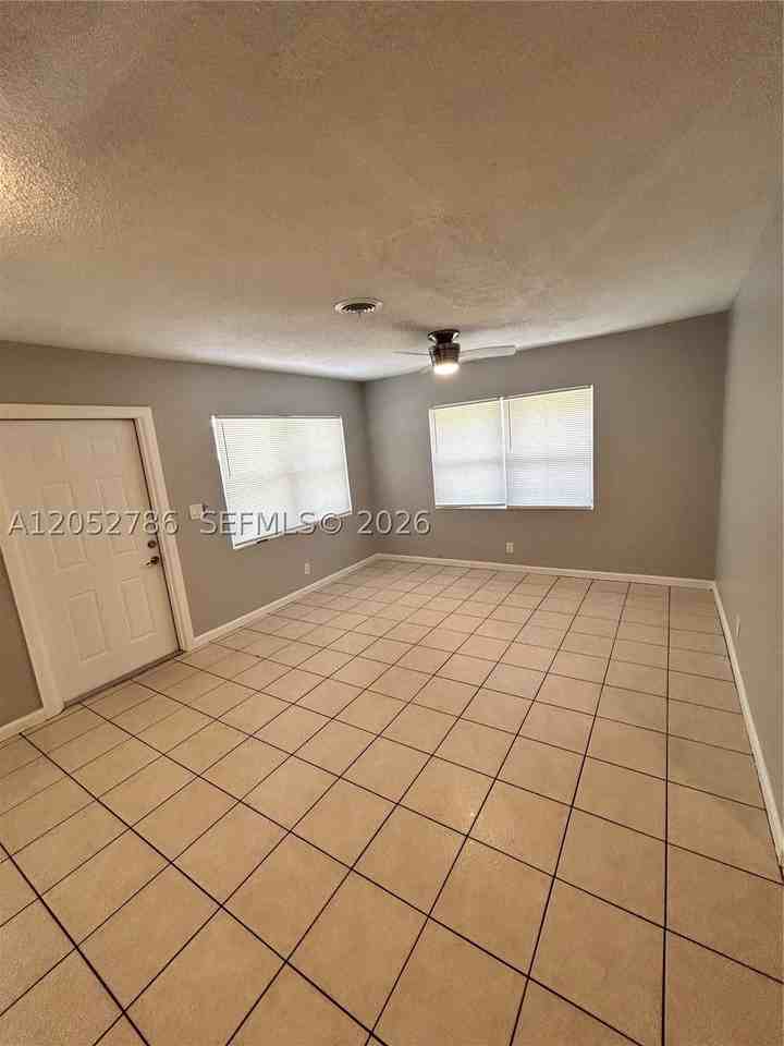 1508 Nw 8th Ave #1 - Photo 2 of 26