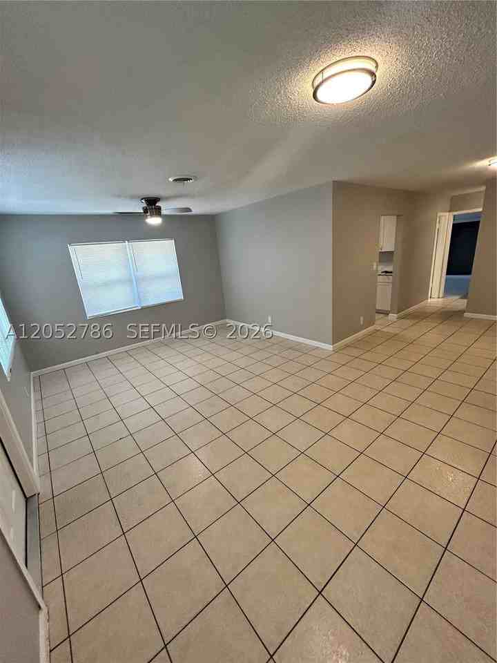 1508 Nw 8th Ave #1 - Photo 5 of 26