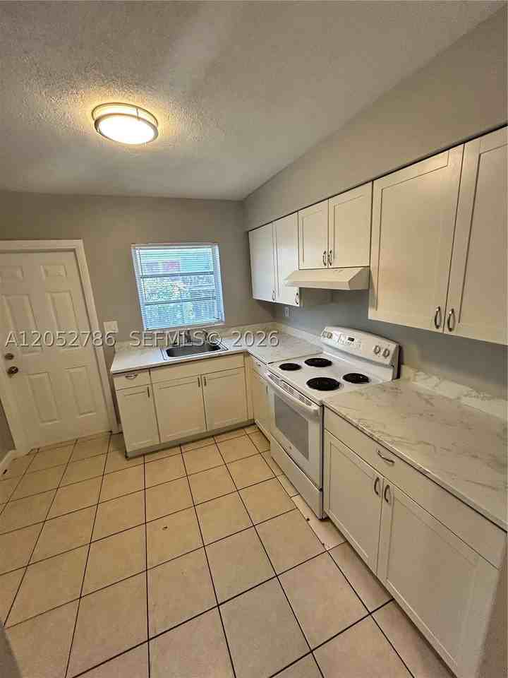 1508 Nw 8th Ave #1 - Photo 7 of 26