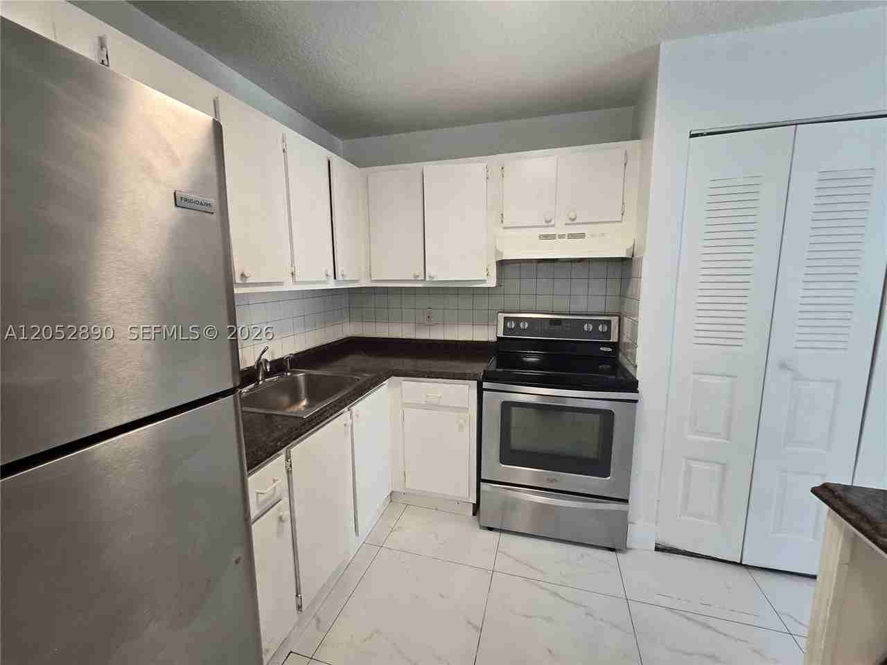 5307 Nw 23rd St #176 - Photo 3 of 12