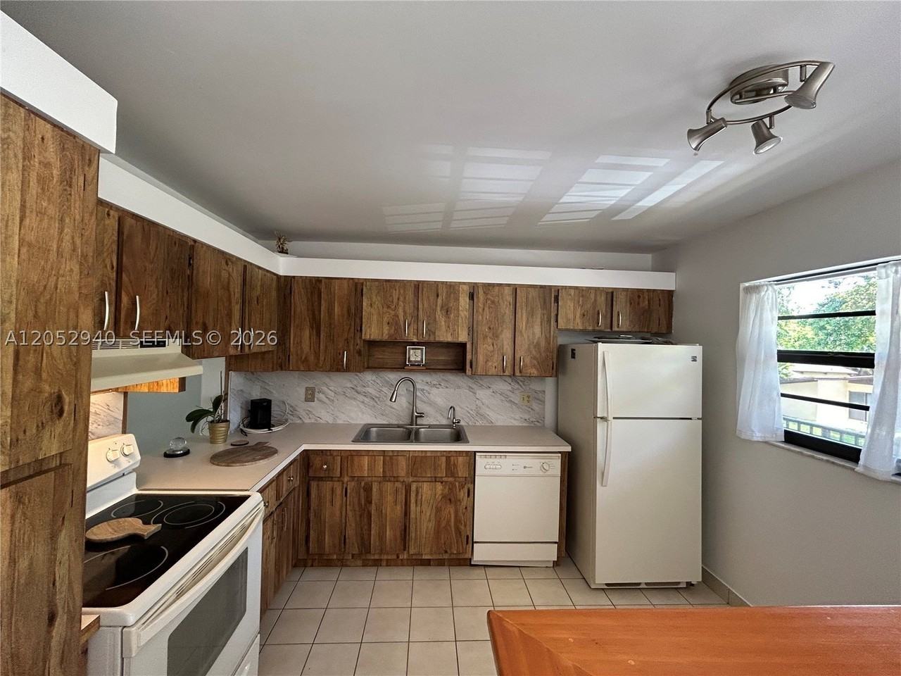 200 Gate Rd #202 - Photo 5 of 29