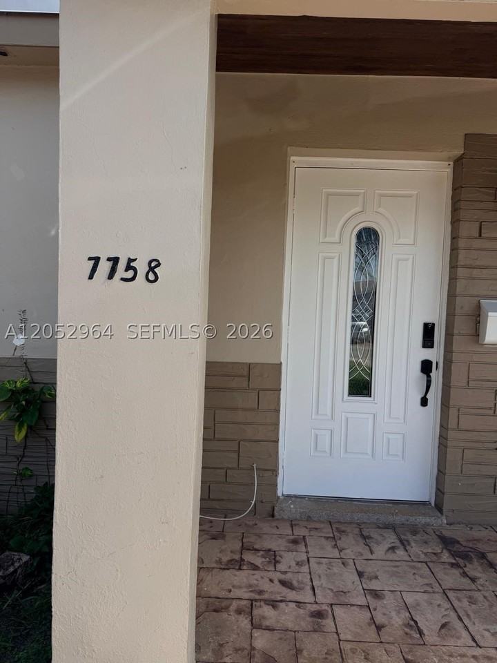 7758 Indigo St - Photo 5 of 5