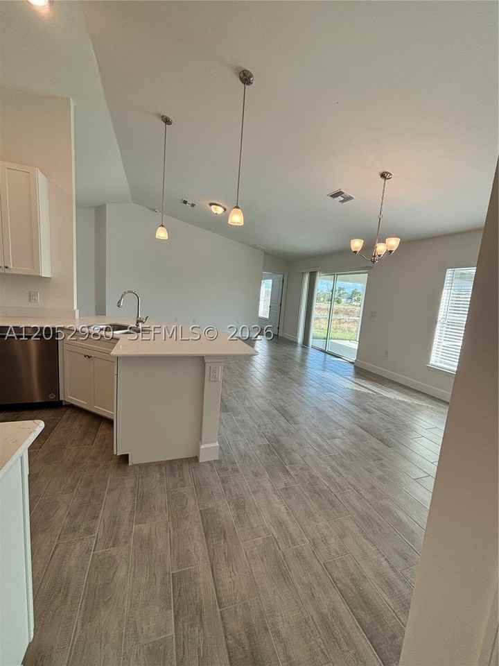 2711 20th St Sw #2711 - Photo 5 of 16